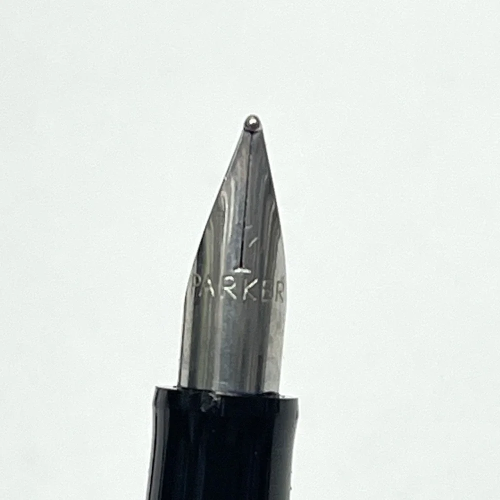 Parker Brushed Steel Fountain Pen M‎ Nib Made In UK In Box No ink